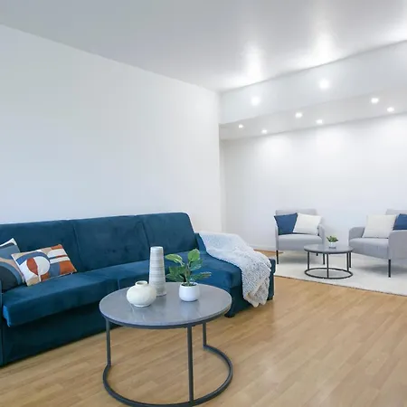 Majestic & Idyllic Parisian Flat - Champs-elysees Apartment Paris